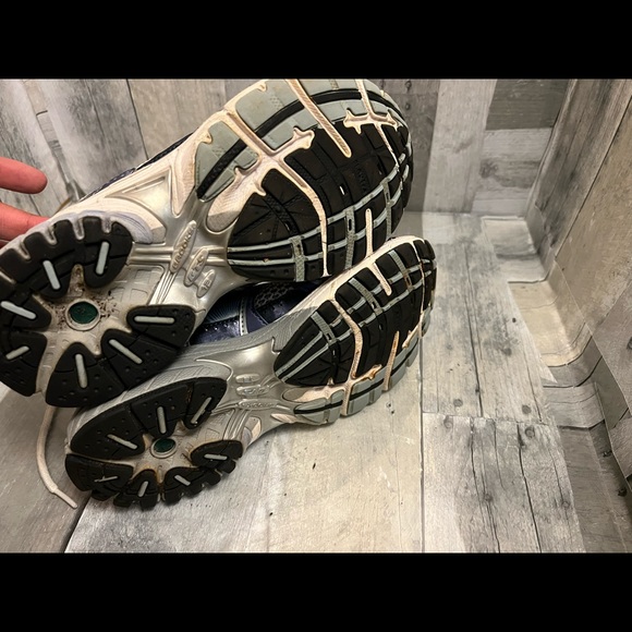 Brooks womens running shoe size 8.5 - Picture 2 of 7